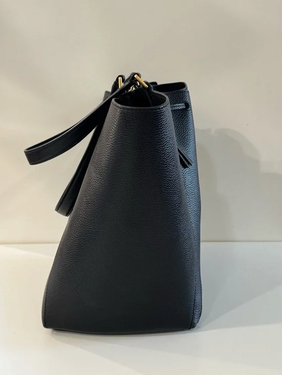 Tory Burch Authentic Black Leather Tote Bag - Elegant Everyday Carry - Picture 4 of 10